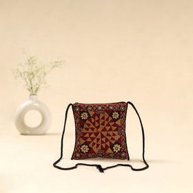 Kutch node fulado hand embroidered sling bag 68