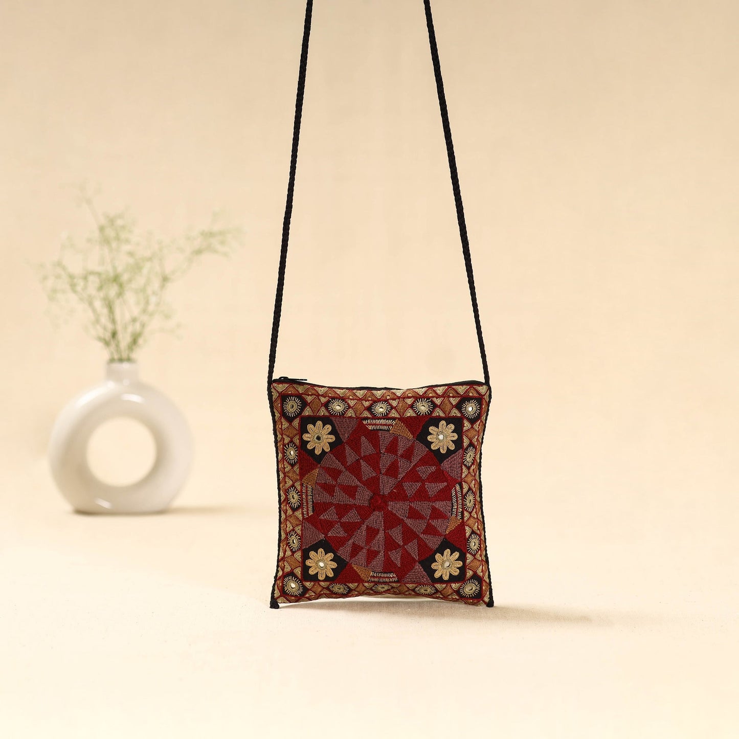 Kutch node fulado hand embroidered sling bag 69