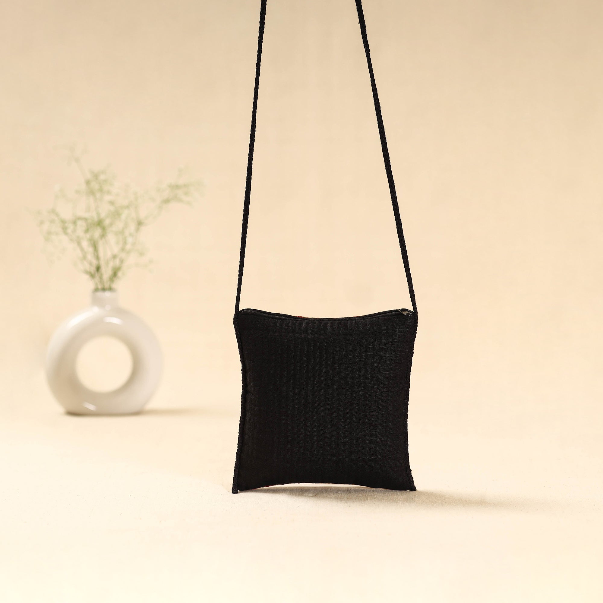 Kutch node fulado hand embroidered sling bag 69