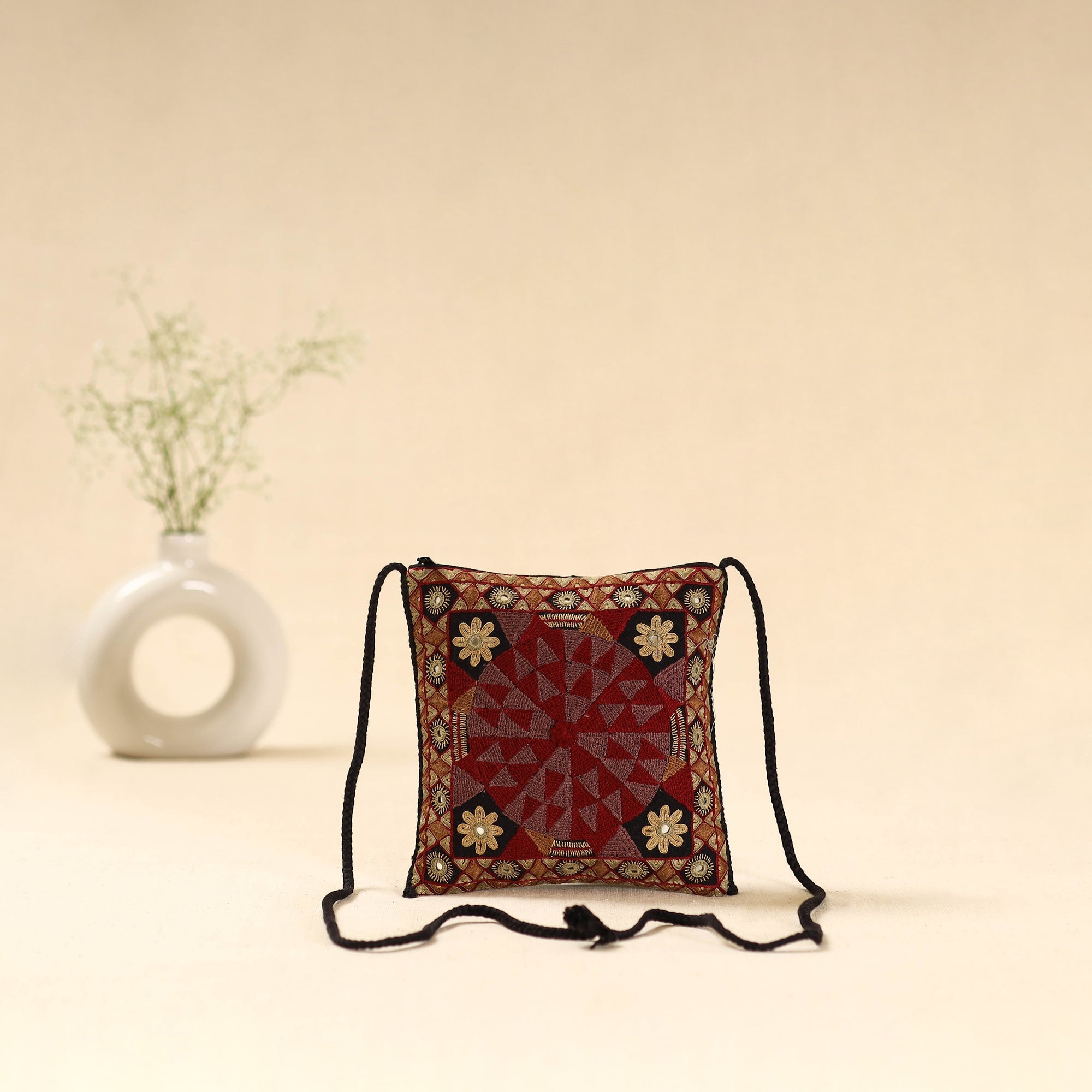 Kutch node fulado hand embroidered sling bag 69