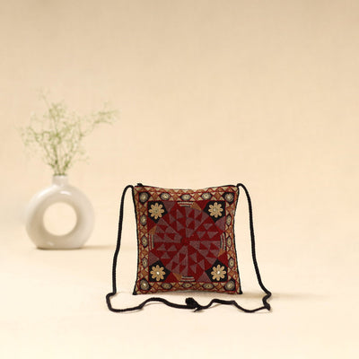 Kutch node fulado hand embroidered sling bag 69