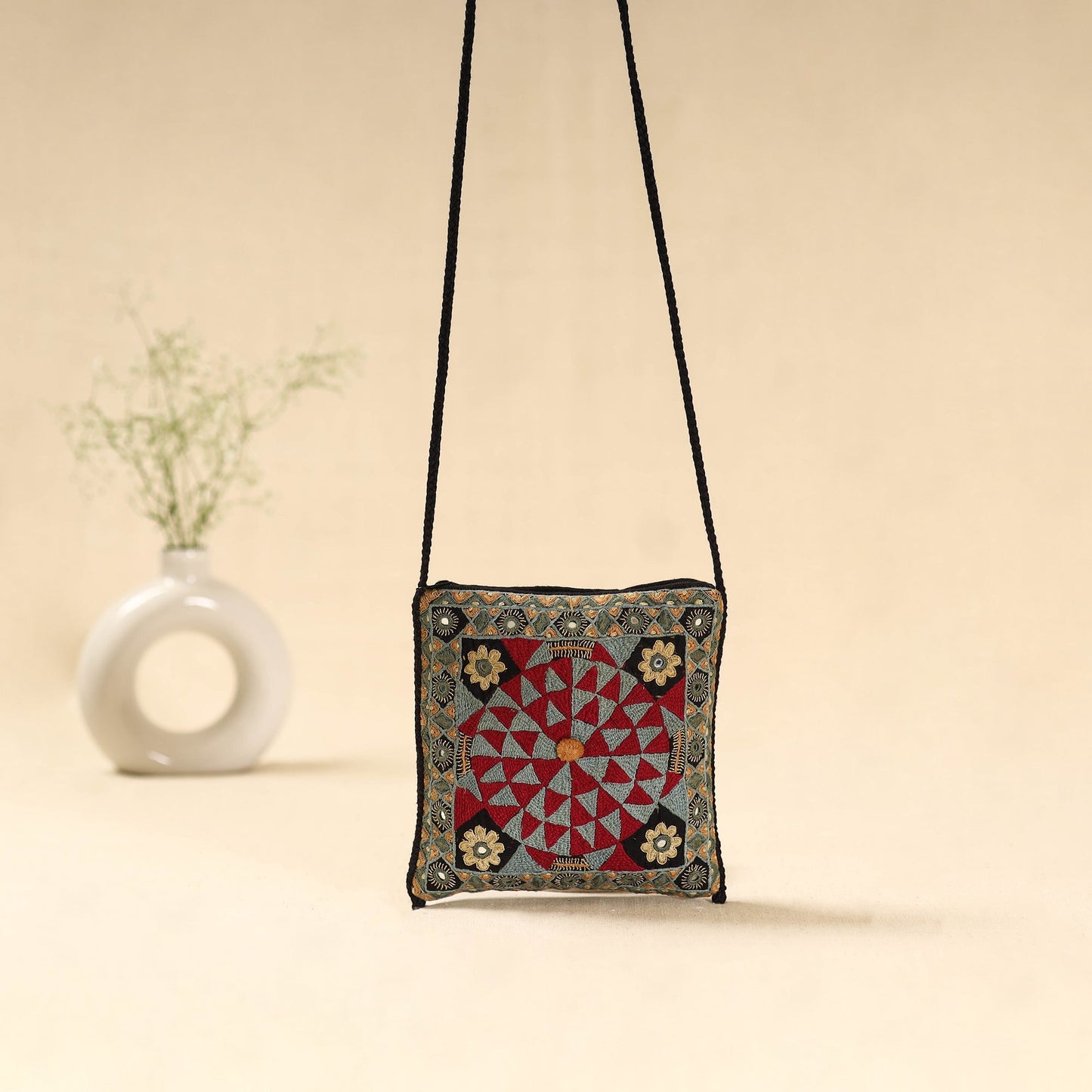 Kutch node fulado hand embroidered sling bag 71