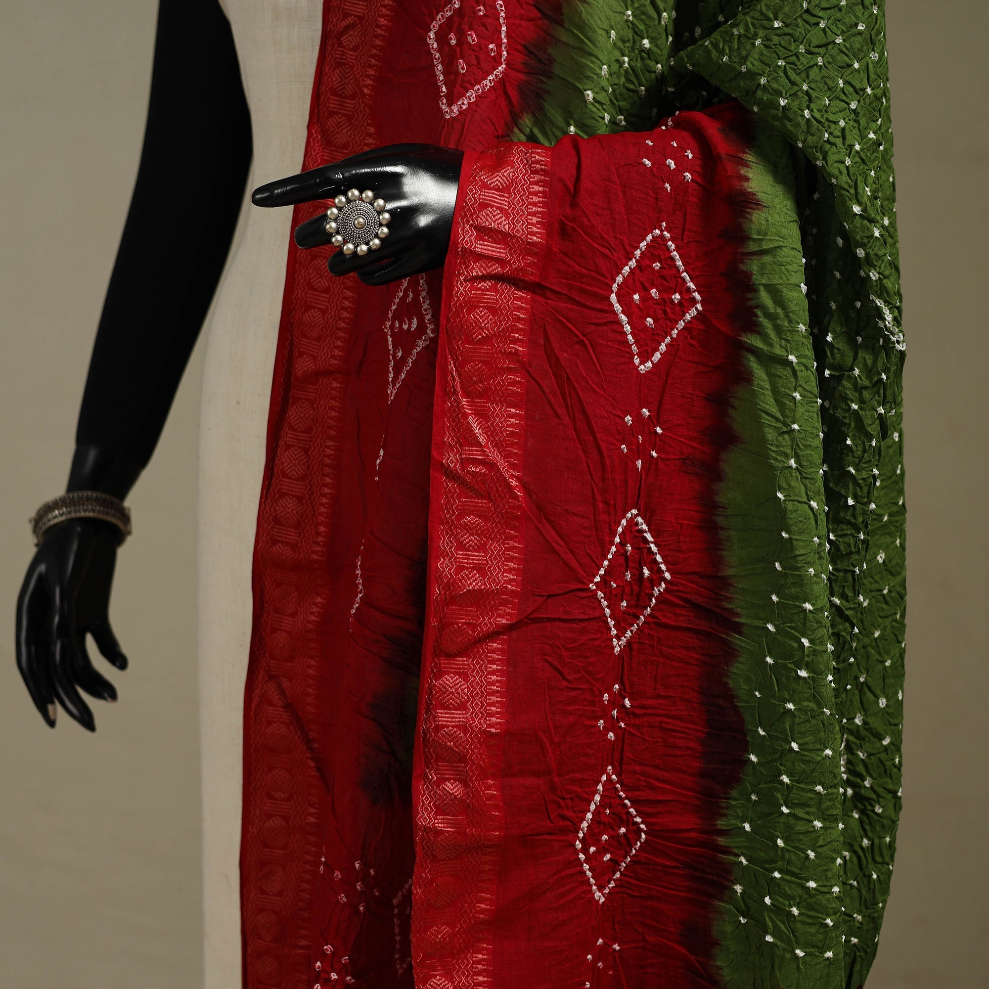 Kutch tie-dye cotton bandhani dupatta 09 - handcrafted