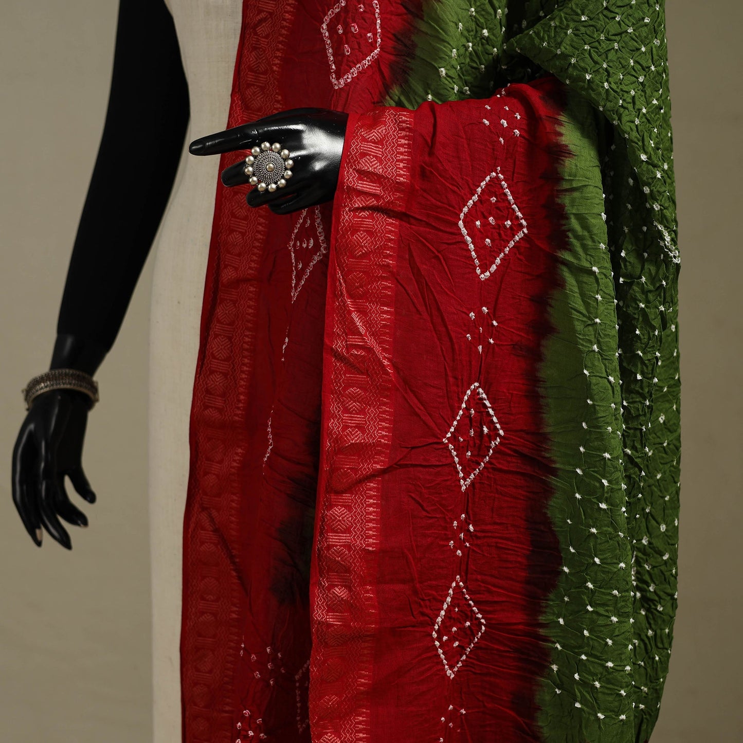 Kutch tie-dye cotton bandhani dupatta 09 - handcrafted