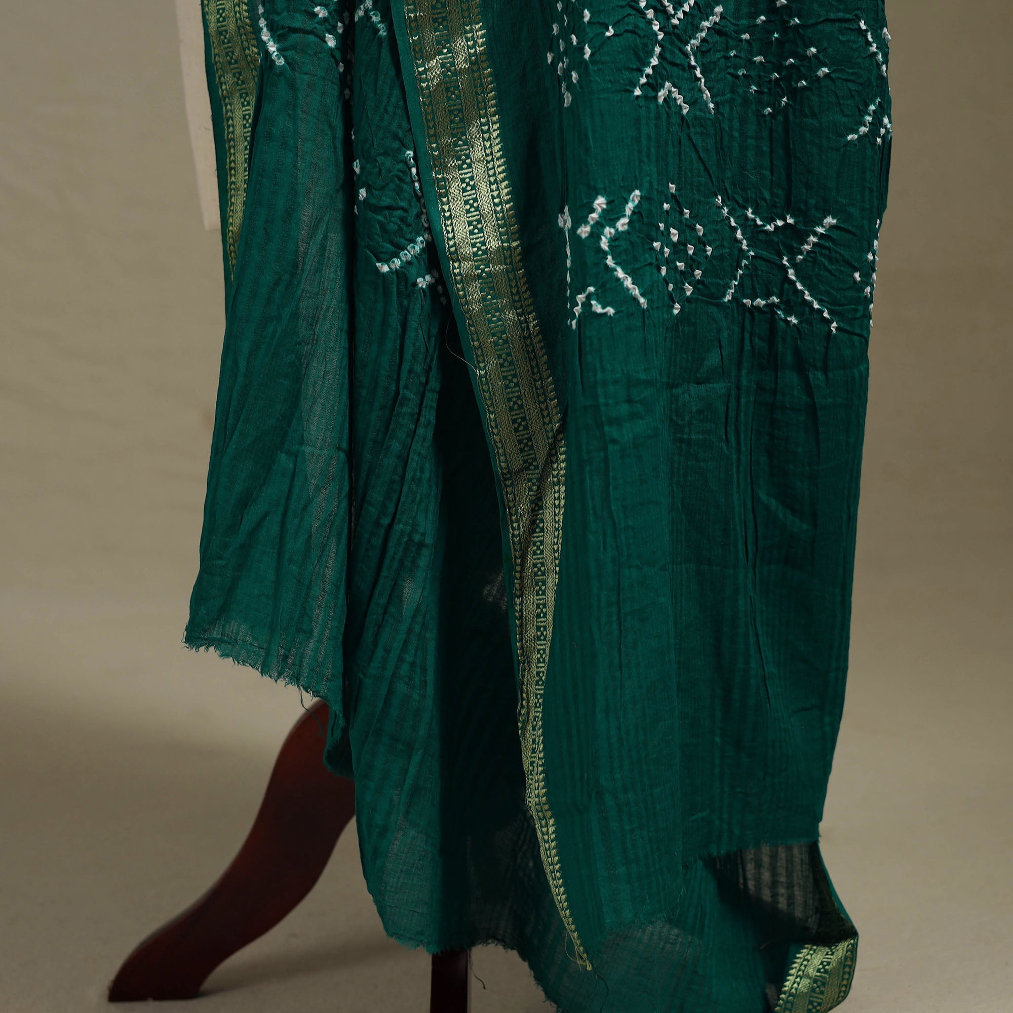 Kutch tie-dye cotton bandhani dupatta 14 - handcrafted