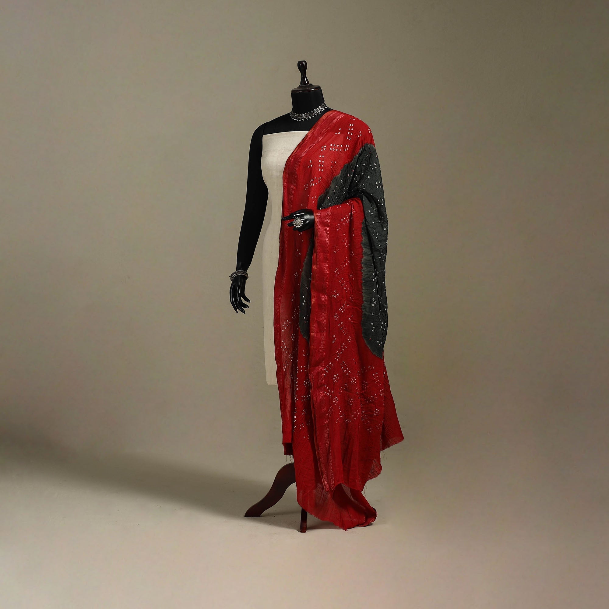 Kutch tie-dye cotton bandhani dupatta 24 - handcrafted