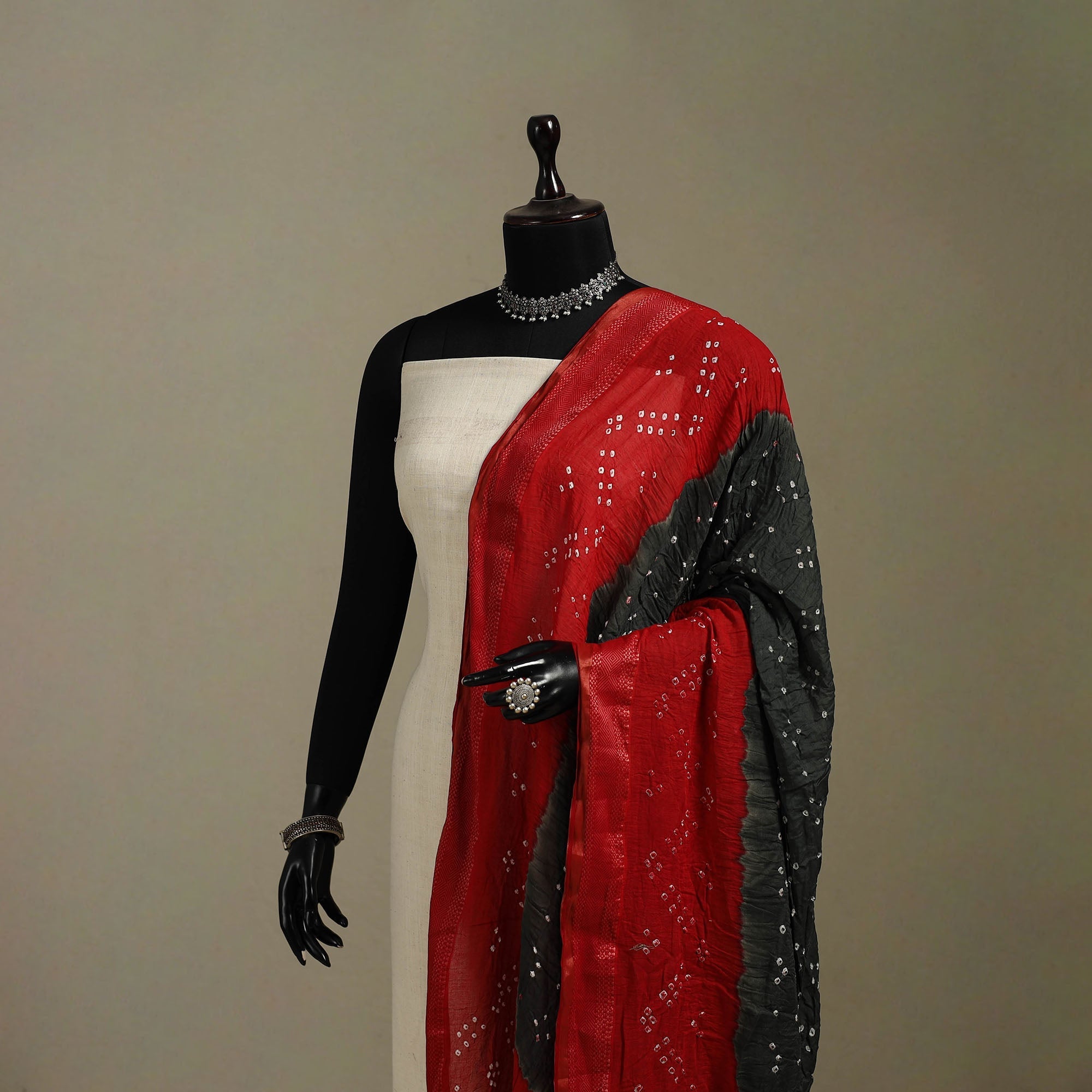 Kutch tie-dye cotton bandhani dupatta 24 - handcrafted