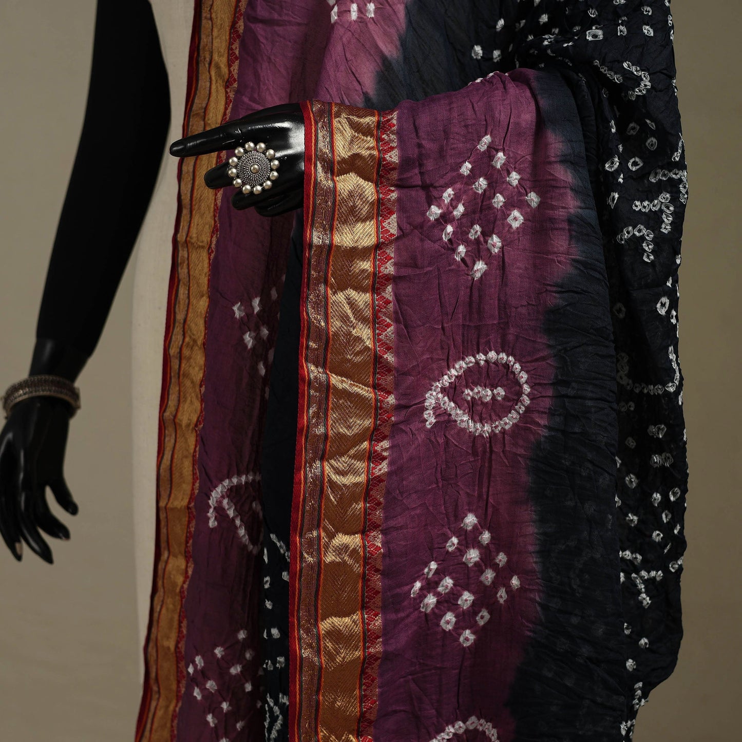 Kutch tie-dye cotton bandhani dupatta 28 - handcrafted