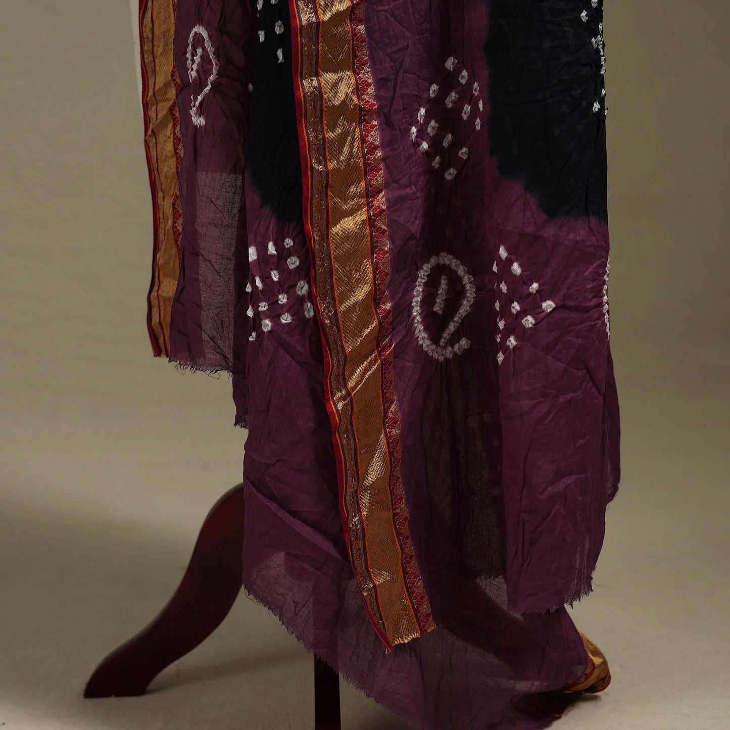 Kutch tie-dye cotton bandhani dupatta 28 - handcrafted