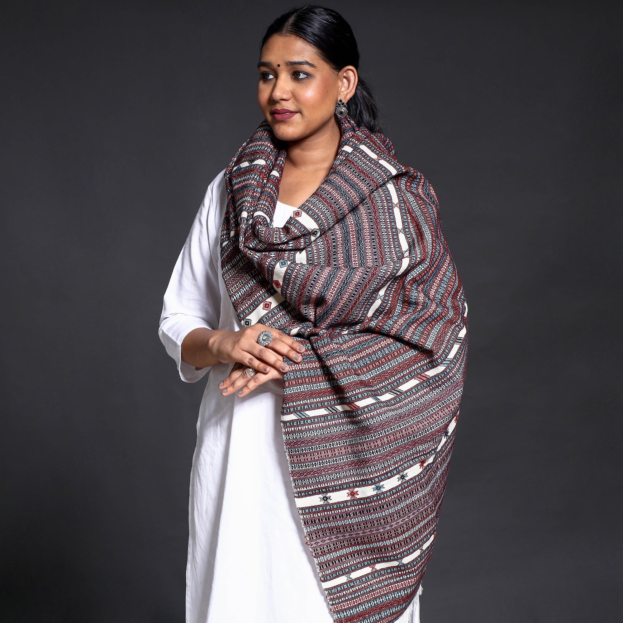 Kutch Weaving Handloom Merino Woolen Shawl 