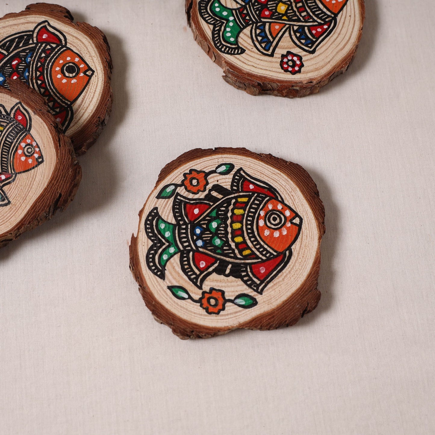 Madhubani handpainted pine wood coaster (set of 4) 05