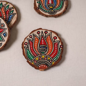 Madhubani handpainted pine wood coaster (set of 4) 08
