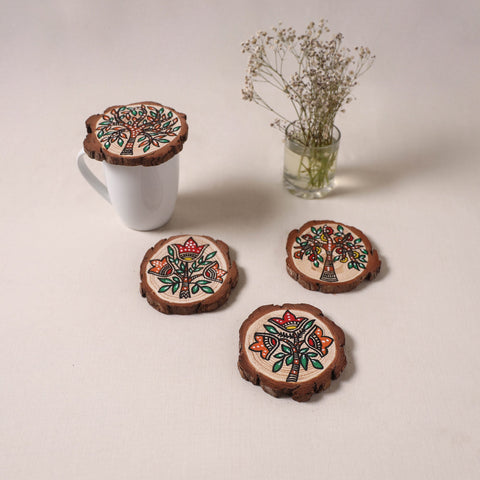 Madhubani handpainted pine wood coaster (set of 4) 09
