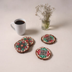 Madhubani handpainted pine wood coaster (set of 4) 10