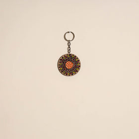 Madhubani handpainted wooden keychain 10 - handcrafted