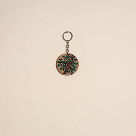 Madhubani handpainted wooden keychain 19 - handcrafted