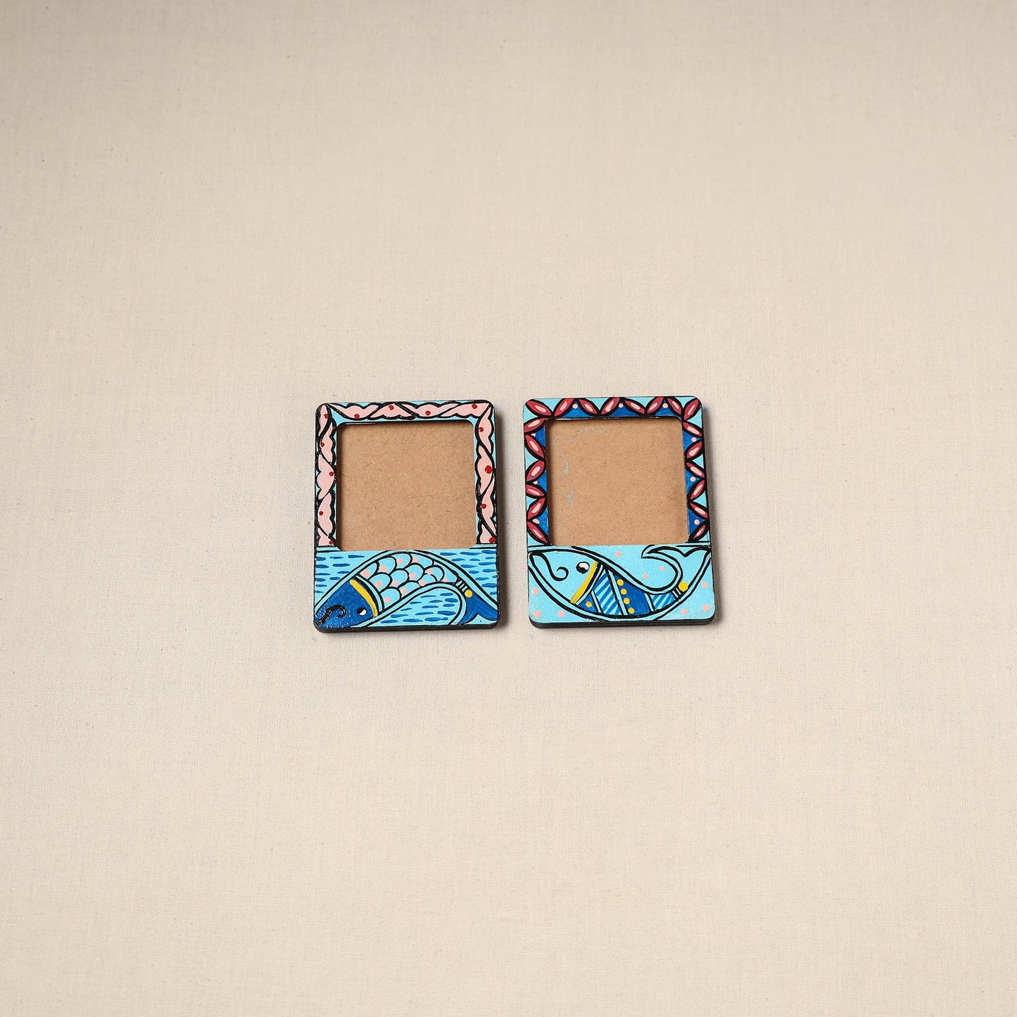 Madhubani handpainted wooden photo frame fridge magnet (set