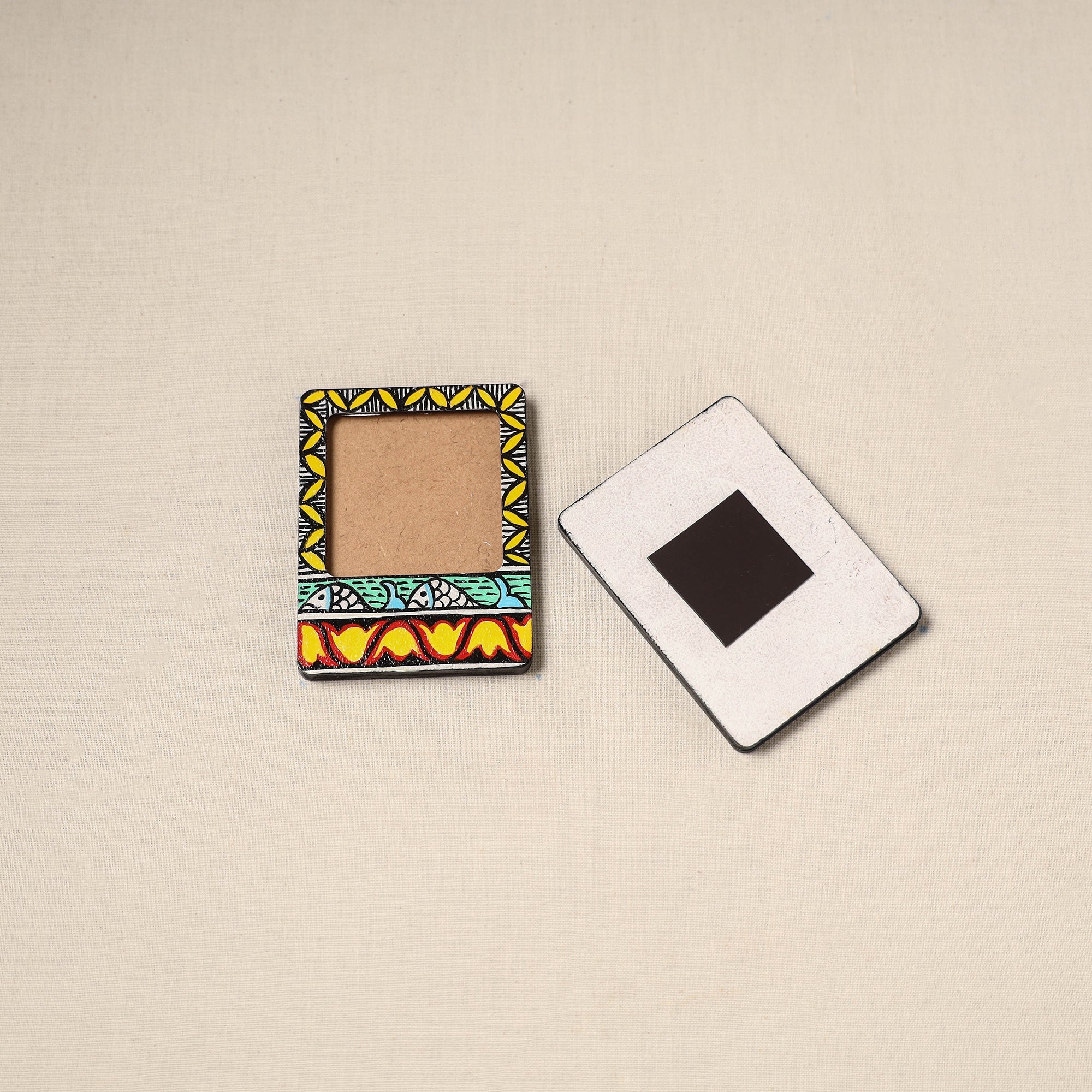 Madhubani handpainted wooden photo frame fridge magnet (set