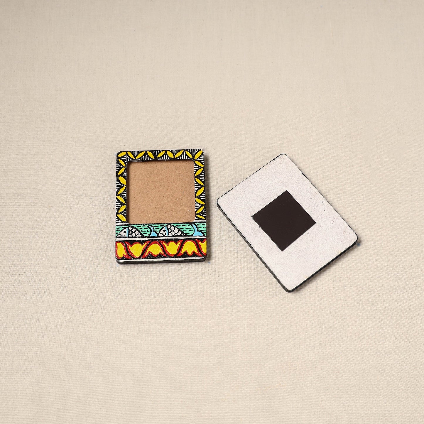 Madhubani handpainted wooden photo frame fridge magnet (set