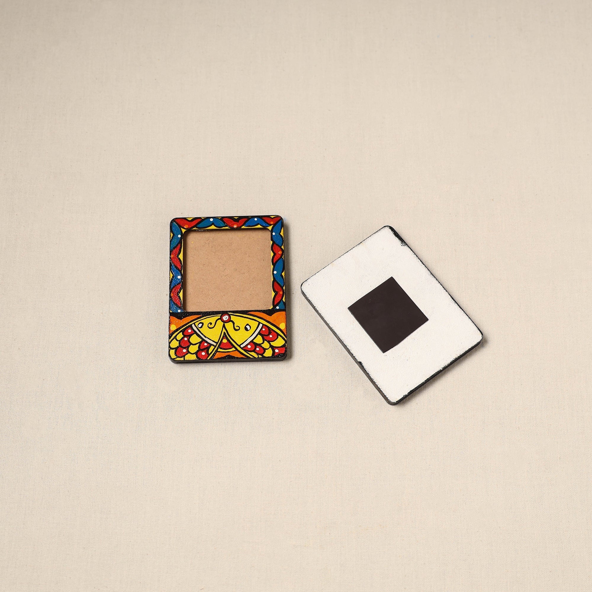 Madhubani handpainted wooden photo frame fridge magnet (set