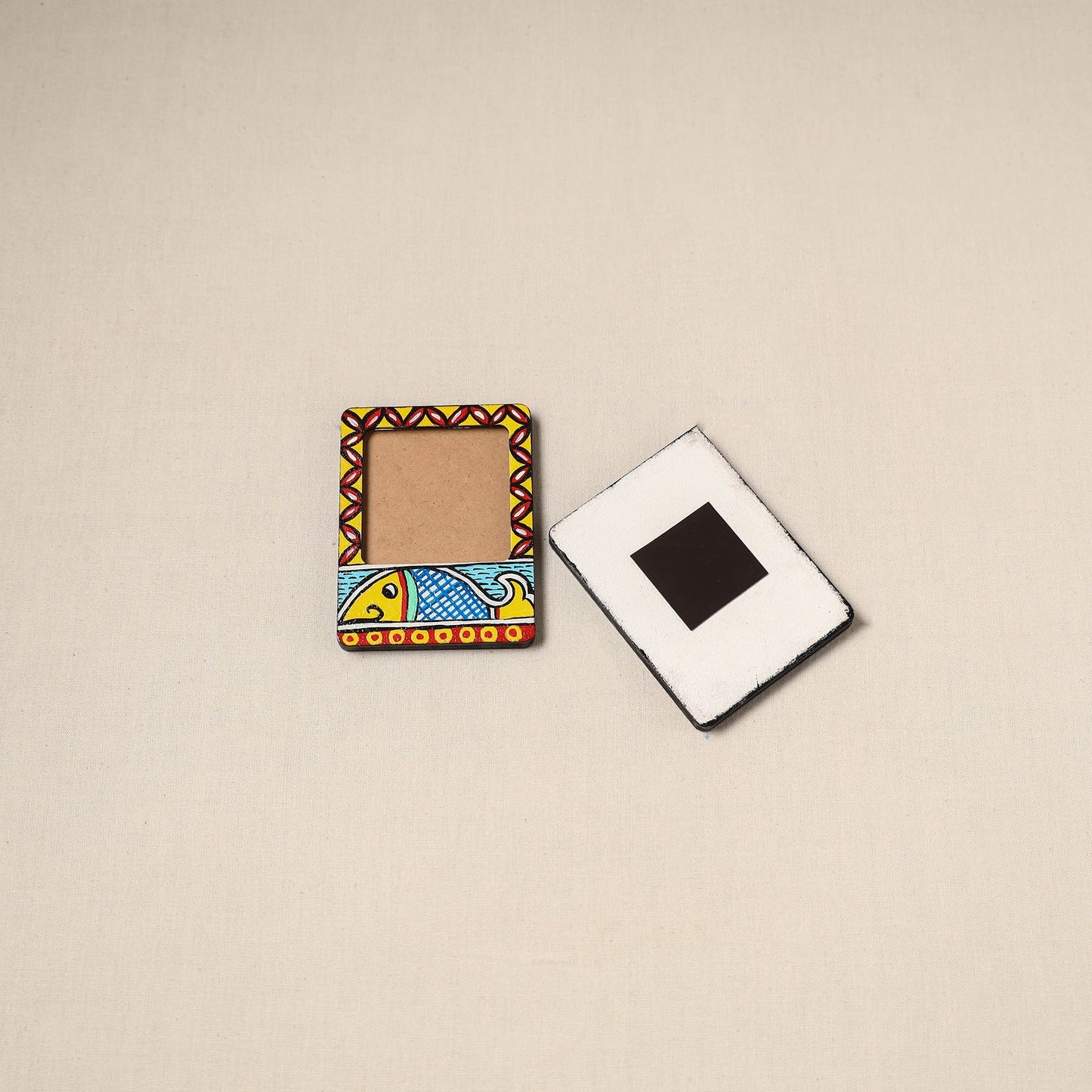 Madhubani handpainted wooden photo frame fridge magnet (set