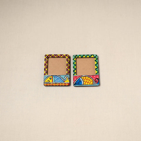 Madhubani handpainted wooden photo frame fridge magnet (set