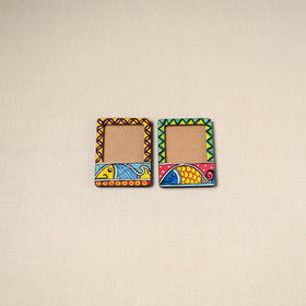 Madhubani handpainted wooden photo frame fridge magnet (set