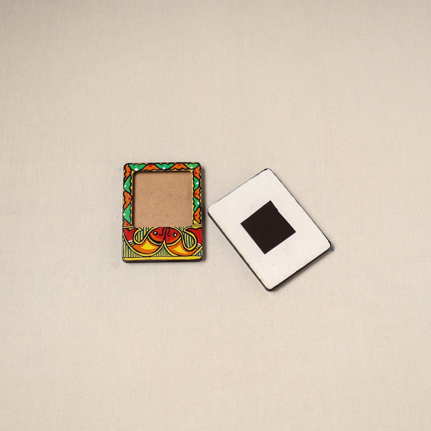 Madhubani handpainted wooden photo frame fridge magnet (set