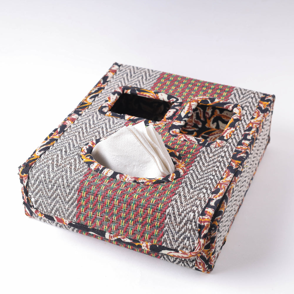 Multicolor  Madur Grass Door Tissue Box of Midnapore 