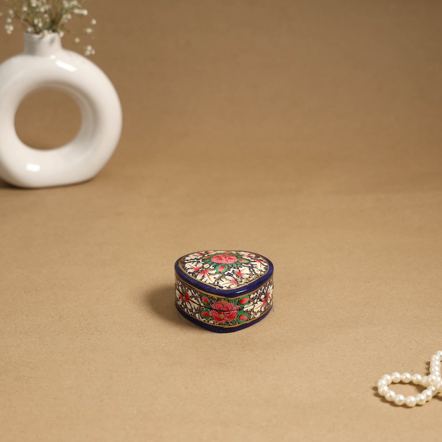 Mutlicolor - handpainted paper mache multipurpose box 19