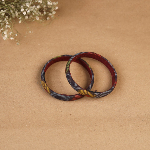 Natural dyed handpainted kalamkari bangle so2 (size - 2-8)