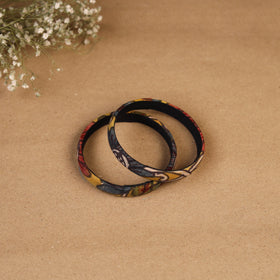 Natural dyed handpainted kalamkari bangle so2 (size - 2-8)
