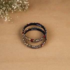 Natural dyed handpainted kalamkari bangle so2 (size - 2-8)