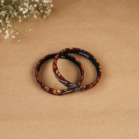Natural dyed handpainted kalamkari bangle so2 (size - 2-8)