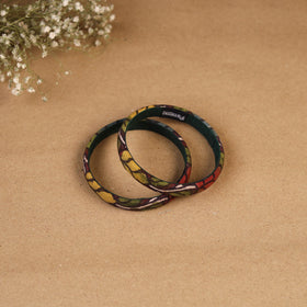 Natural dyed handpainted kalamkari bangle so2 (size - 2-8)
