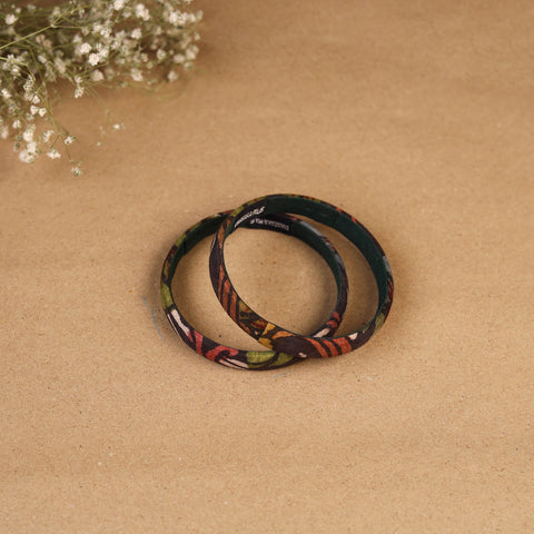 Natural dyed handpainted kalamkari bangle so2 (size - 2-8)