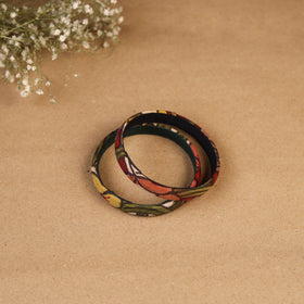 Natural dyed handpainted kalamkari bangle so2 (size - 2-8)
