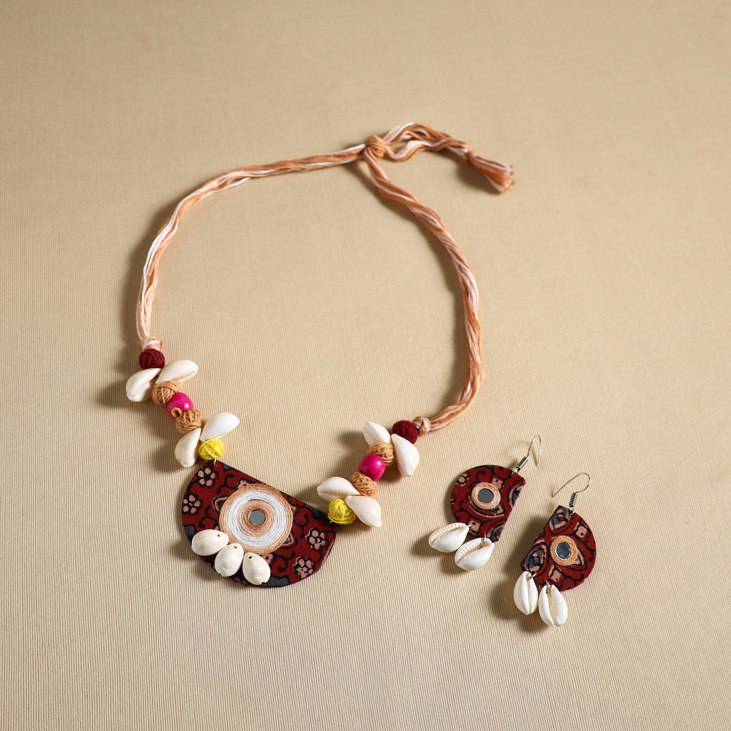  Handmade Shell Work Fabart Necklace Set