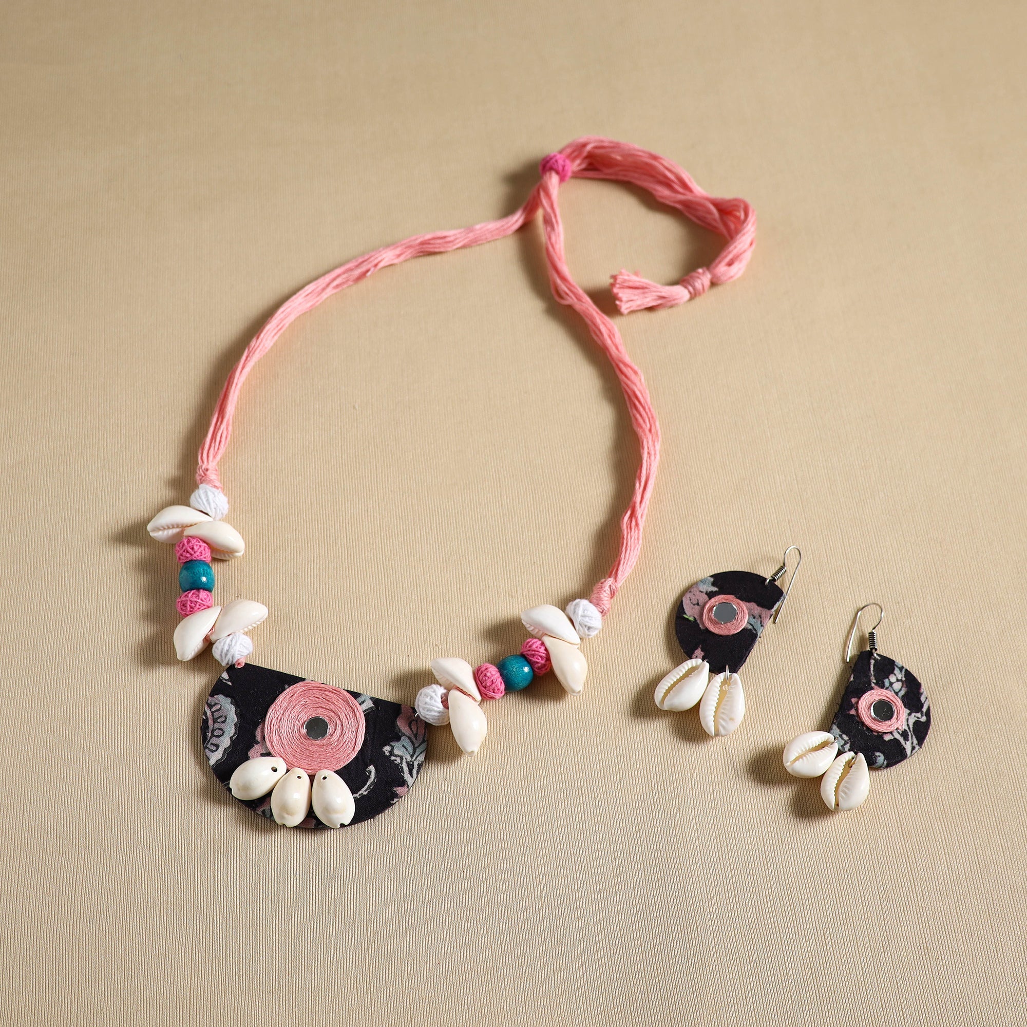 Handmade Shell Work Fabart Necklace Set 02