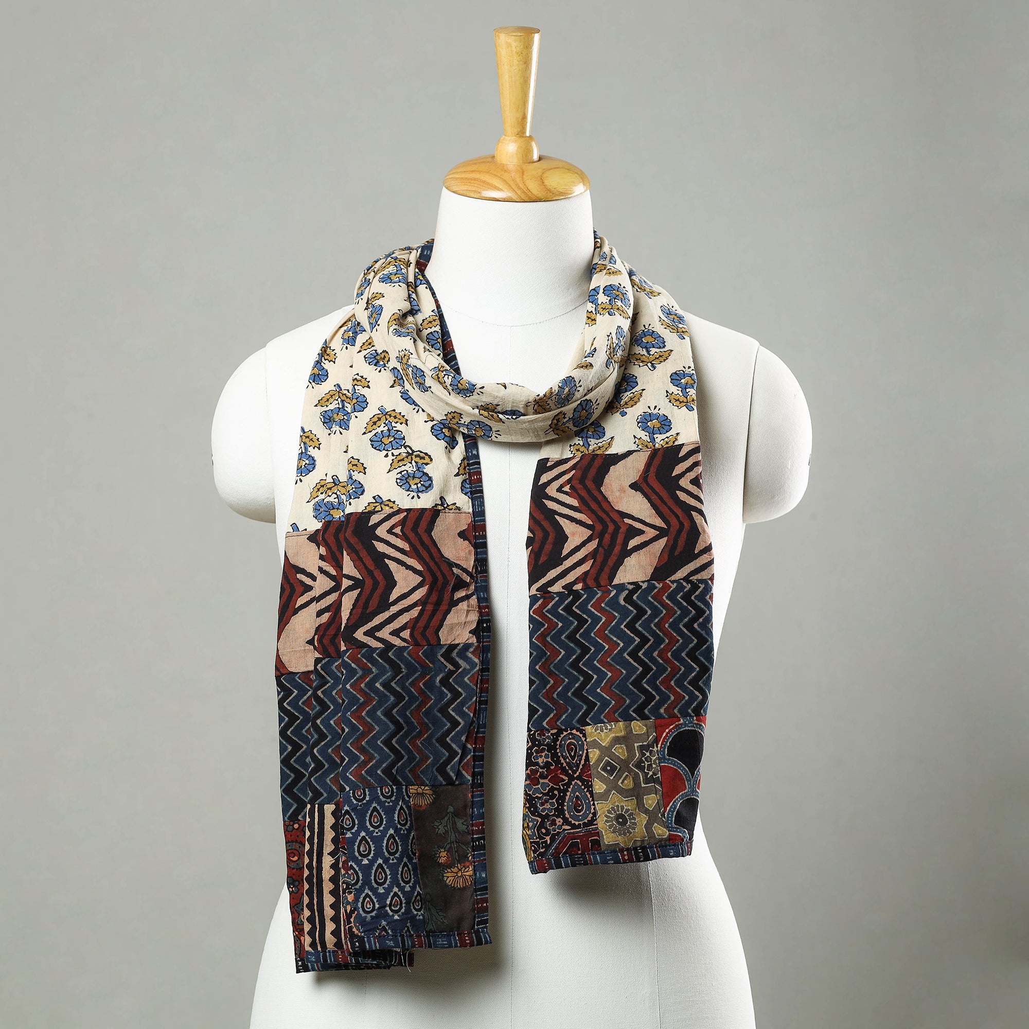 Multicolor - patchwork cotton stole in prints 01