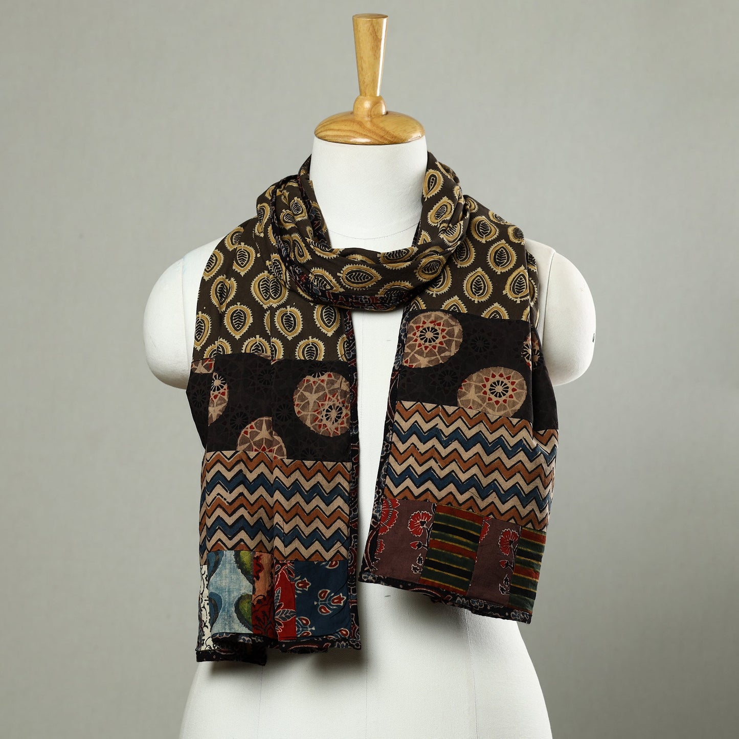 Multicolor - patchwork cotton stole in prints 22