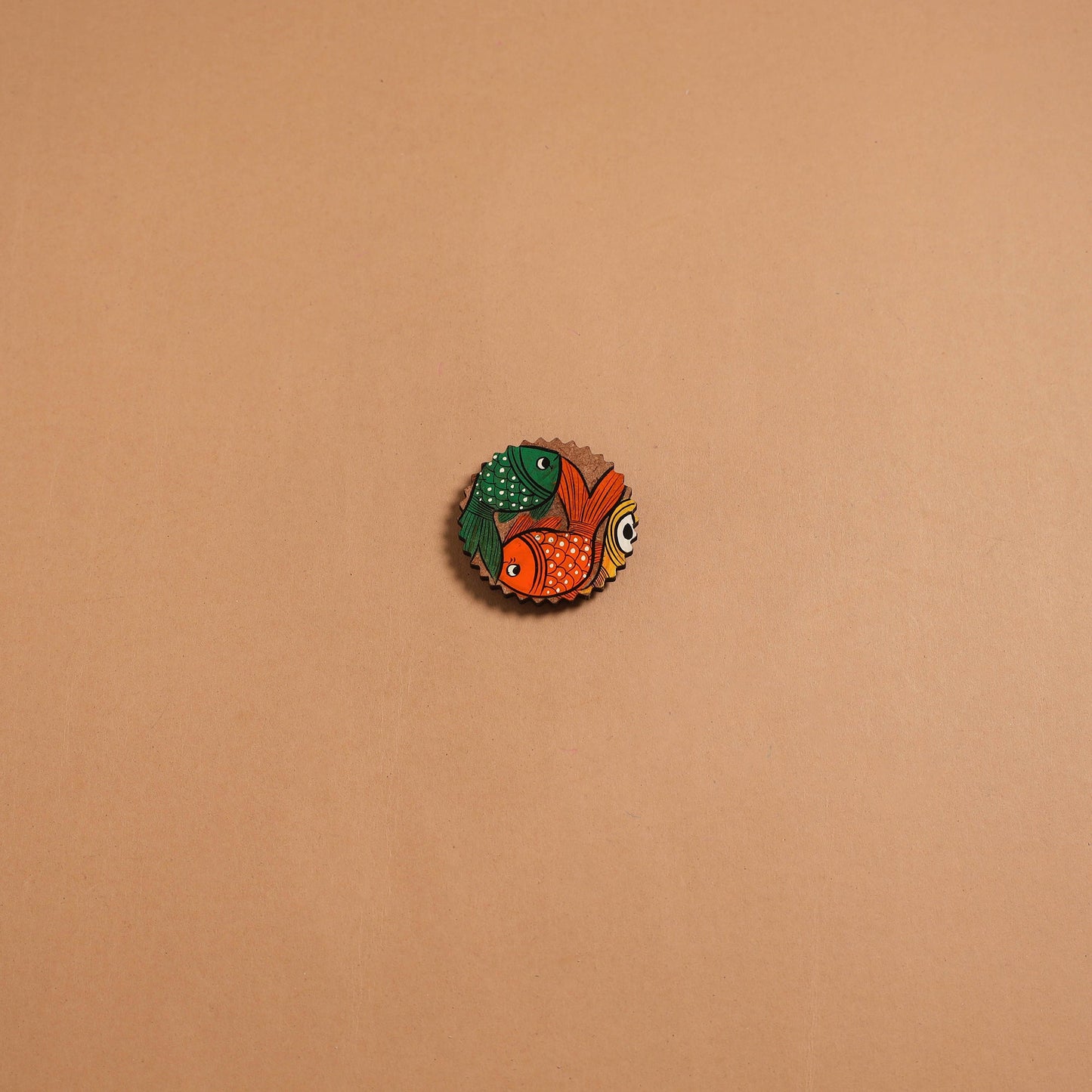 Patua handpainted wooden fridge magnet 102 - handcrafted