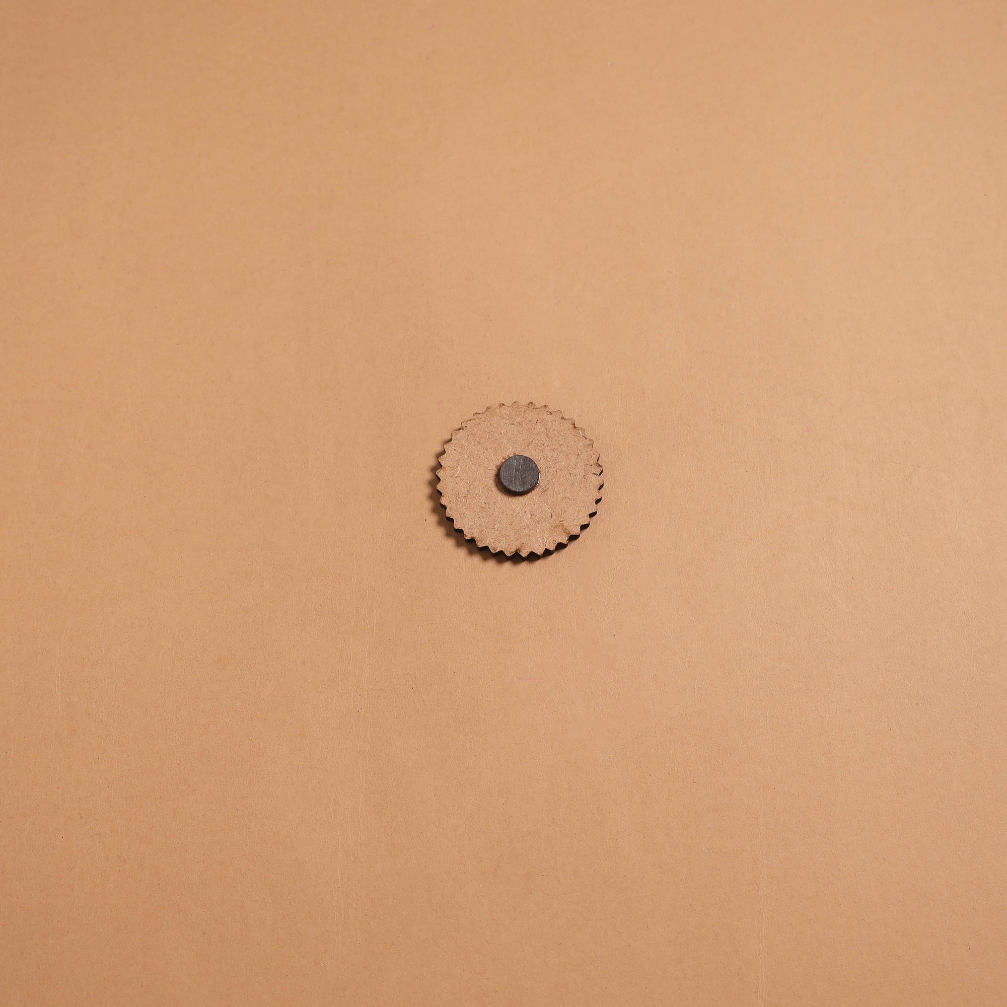 Patua handpainted wooden fridge magnet 106 - handcrafted