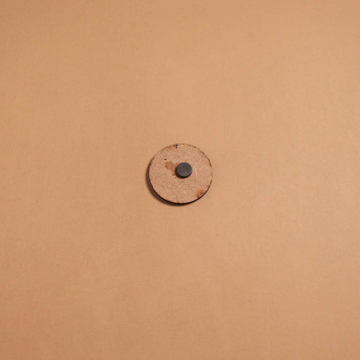 Patua handpainted wooden fridge magnet 124 - handcrafted