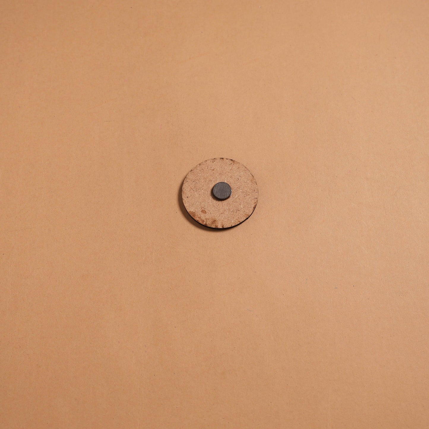 Patua handpainted wooden fridge magnet 125 - handcrafted