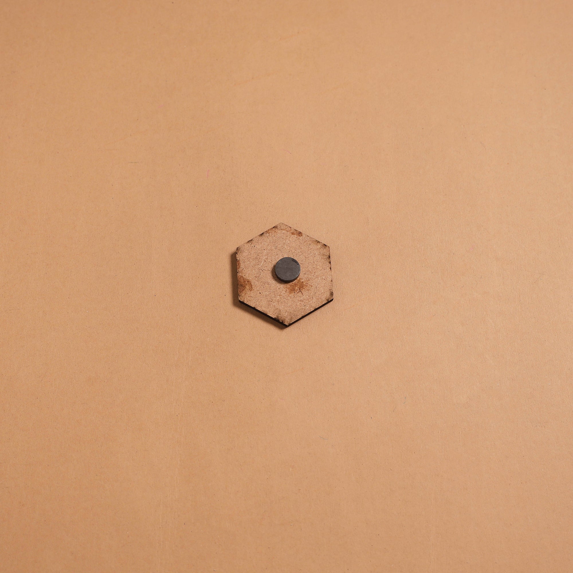 Patua handpainted wooden fridge magnet 141 - handcrafted