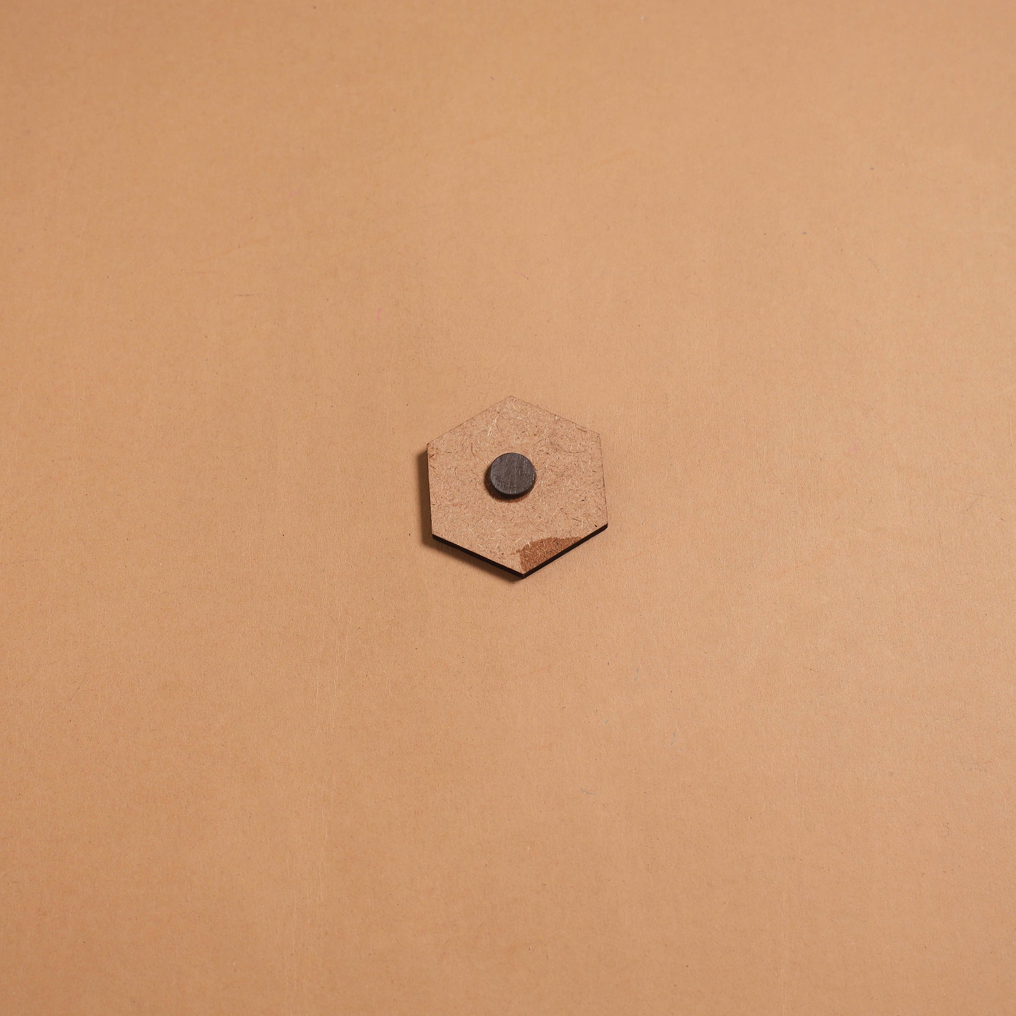 Patua handpainted wooden fridge magnet 147 - handcrafted