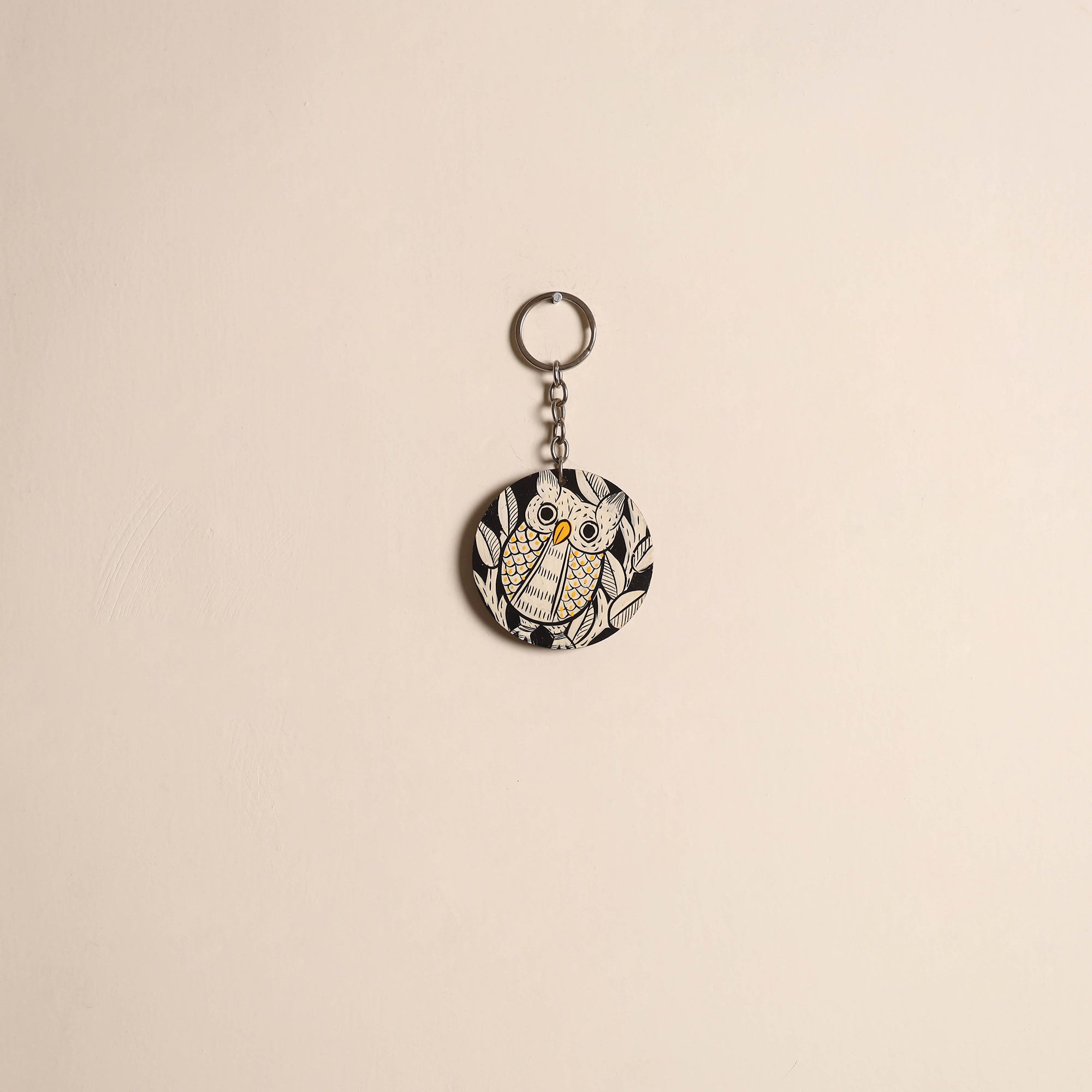 Patua handpainted wooden keychain 66 - handcrafted