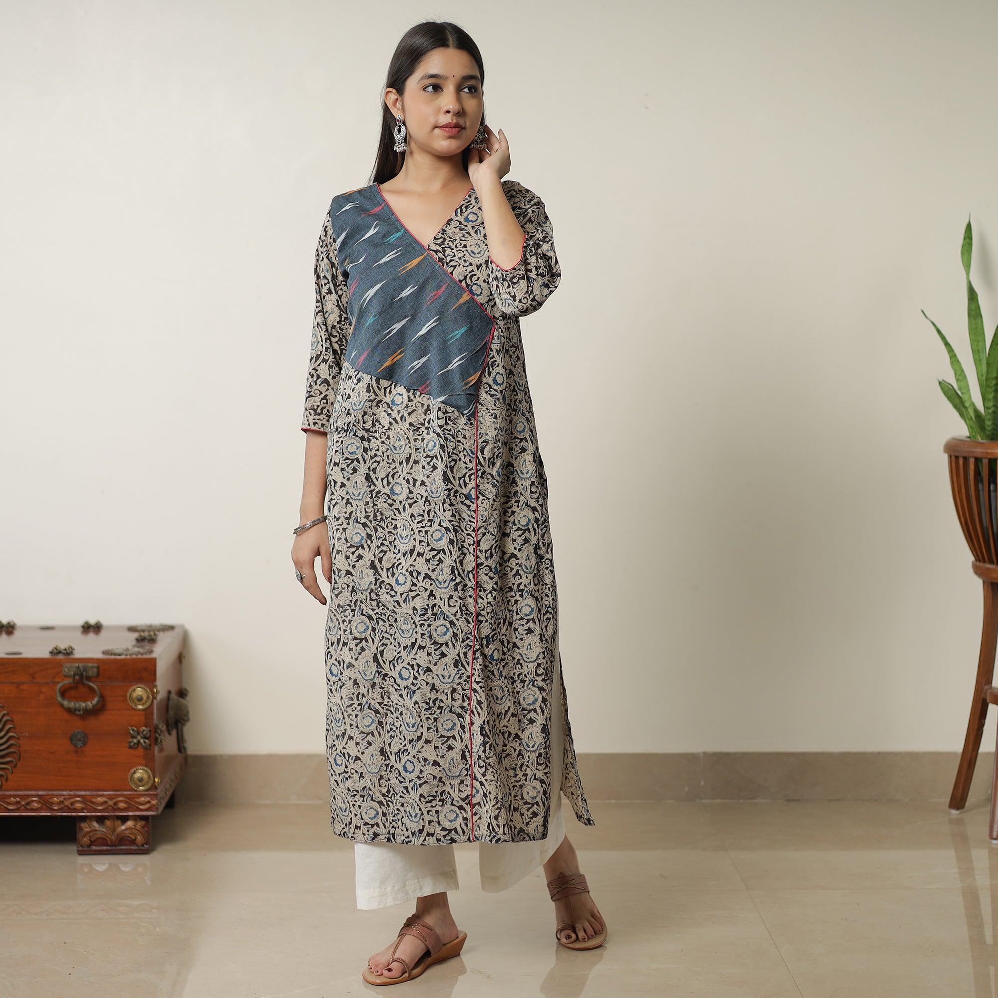 Buy Pedana Kalamkari Block Printed Cotton Straight Kurta with Ikat Patchwork 07 Online at iTokri.com