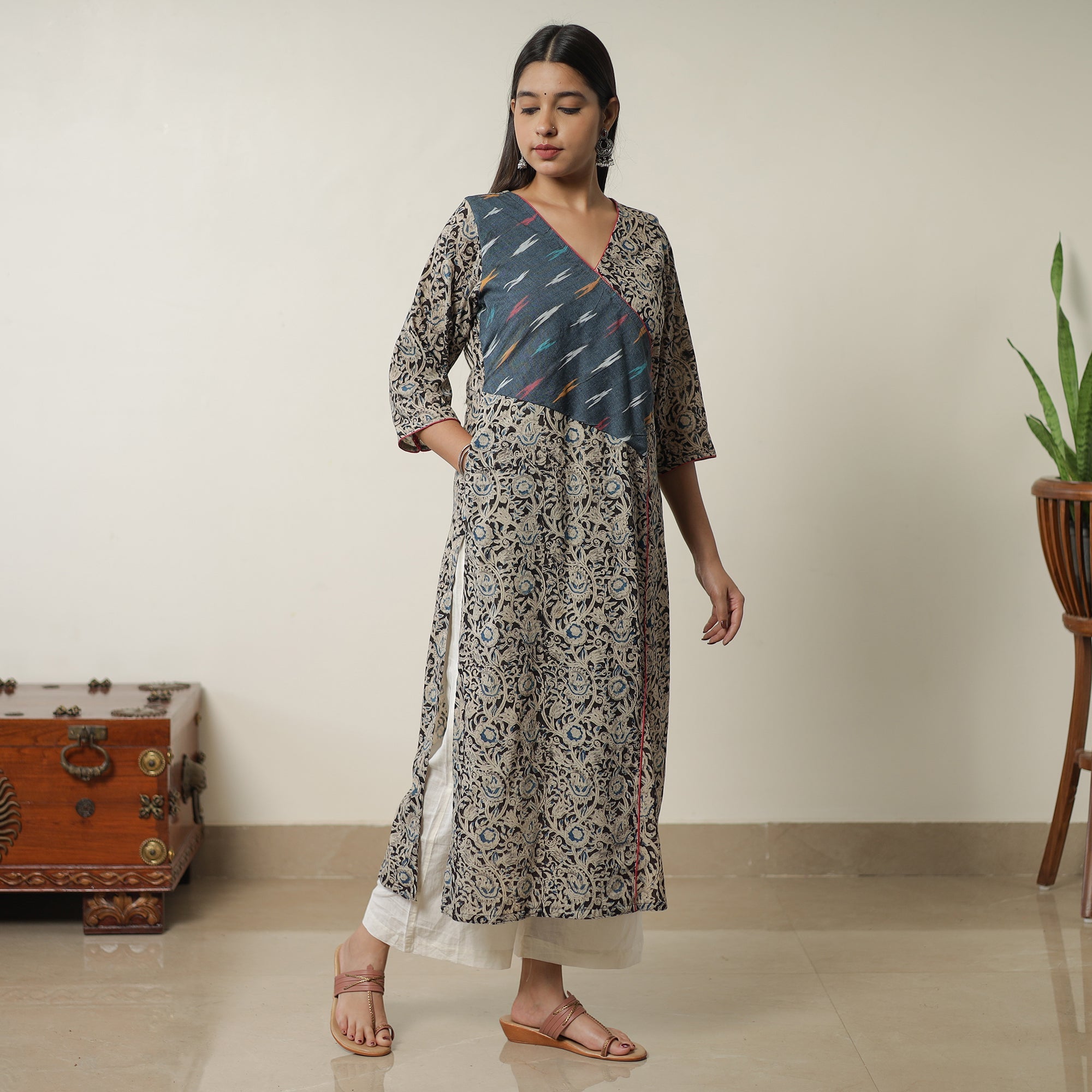 Buy Pedana Kalamkari Block Printed Cotton Straight Kurta with Ikat Patchwork 07 Online at iTokri.com